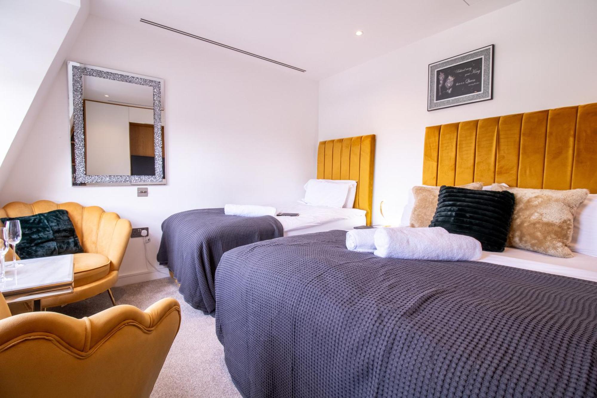 Luxurious 1-Bedroom Penthouse In Marble Arch 71 Londra Exterior foto
