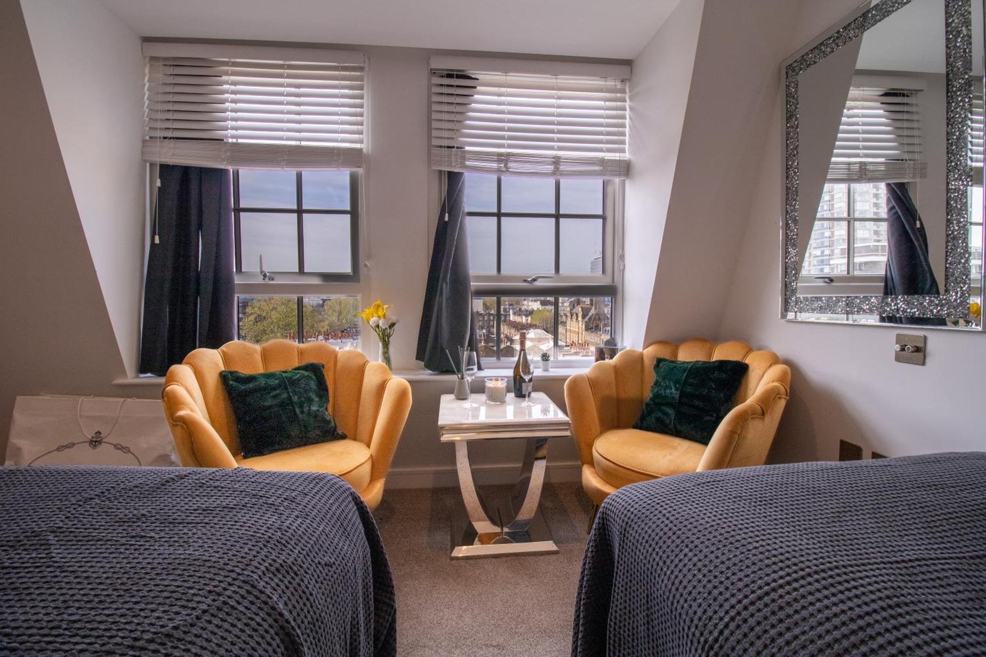 Luxurious 1-Bedroom Penthouse In Marble Arch 71 Londra Exterior foto